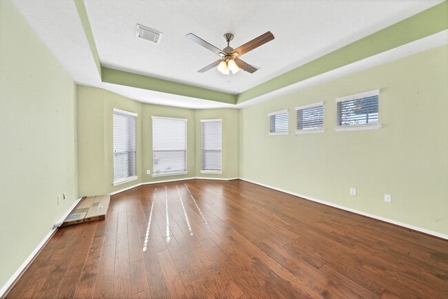 18123 Memorial Falls Dr