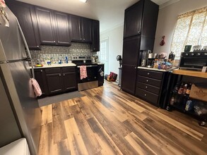 2911 Lawndale Dr in Champaign, IL - Building Photo - Building Photo