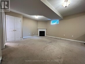 209 Dunsmore Ln in Barrie, ON - Building Photo - Building Photo