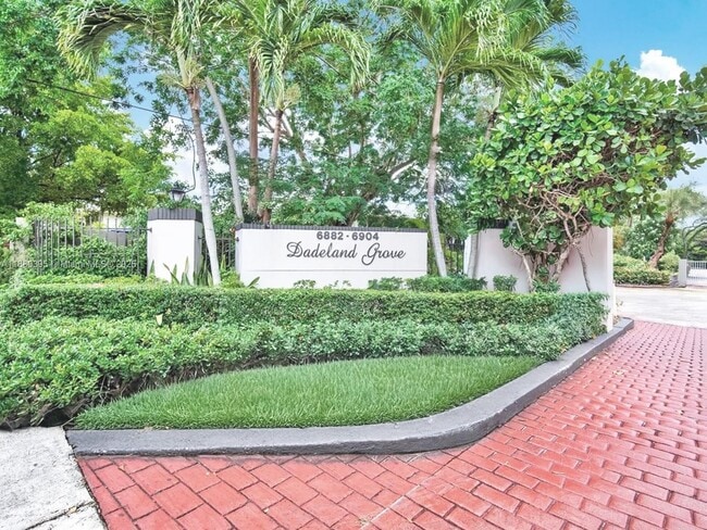 property at 6886 N Kendall Dr