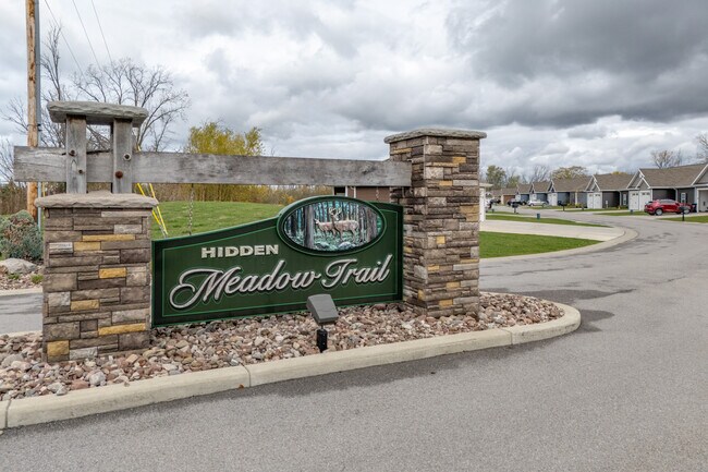 Hidden Meadow Trail in Grand Island, NY - Building Photo - Building Photo