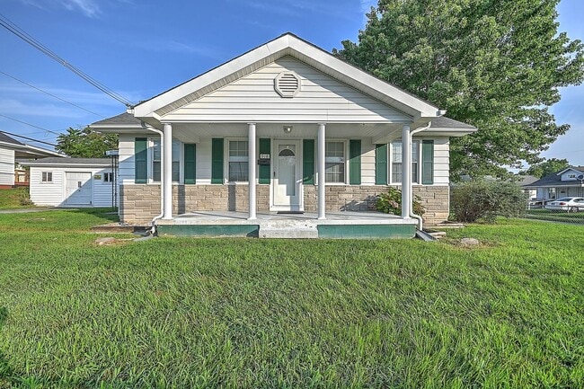 property at 918 Federal St