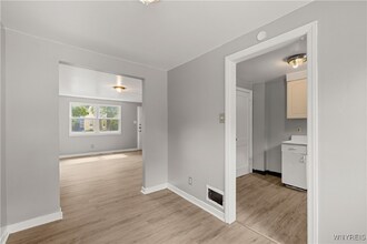 714 Taunton Pl in Buffalo, NY - Foto de edificio - Building Photo