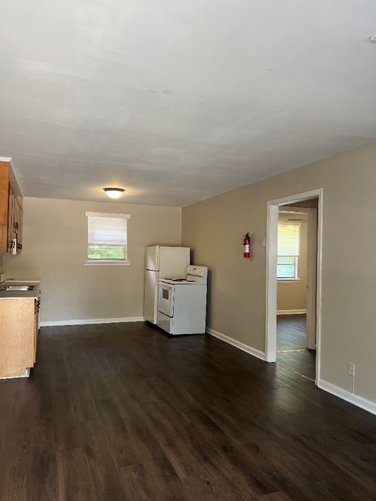 5527 Read St in North Charleston, SC - Building Photo