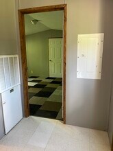 124 Meadow Ln in Dover, TN - Foto de edificio - Building Photo