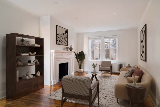 321 Tappan St in Brookline, MA - Foto de edificio - Building Photo