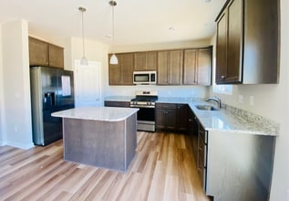 7877 Ellington Ct in Maineville, OH - Building Photo - Building Photo