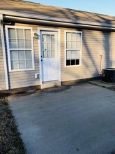 9101-3C Pembroke Rd in Oak Grove, KY - Building Photo - Building Photo