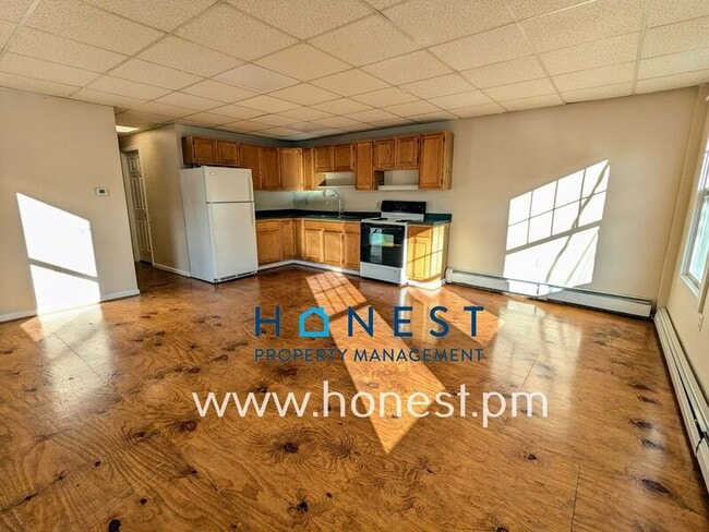 property at 17 Mechanic St