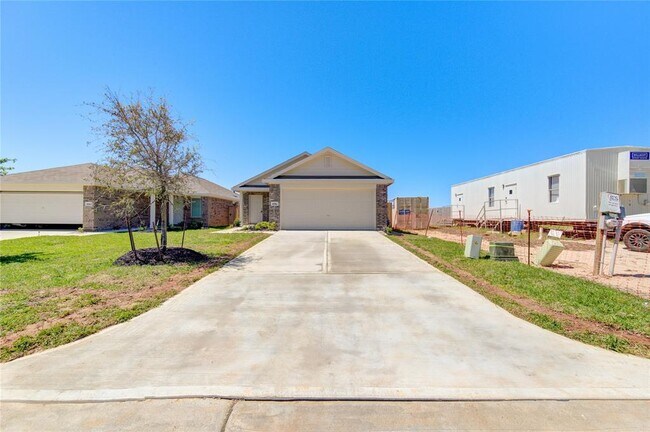 656 Roaring Fls Dr in Willis, TX - Building Photo - Building Photo