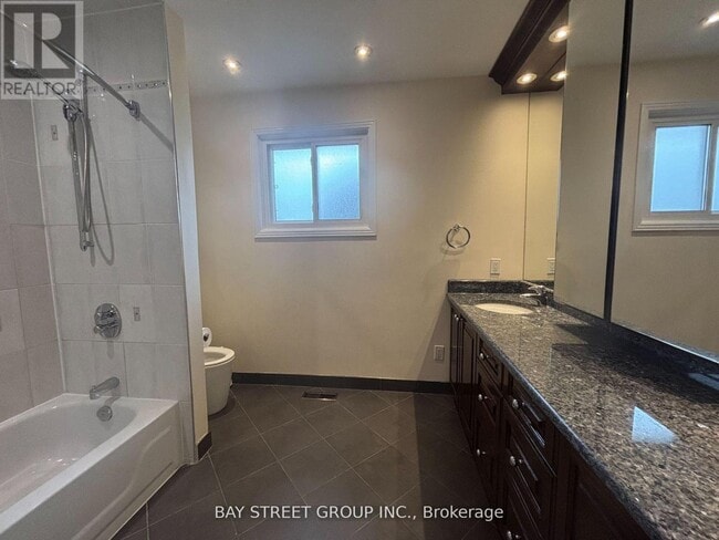 771-771 Damien Way in Mississauga, ON - Building Photo - Building Photo