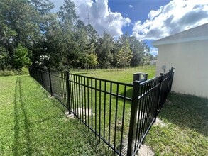 5162 Diantha Way in Brooksville, FL - Building Photo - Building Photo