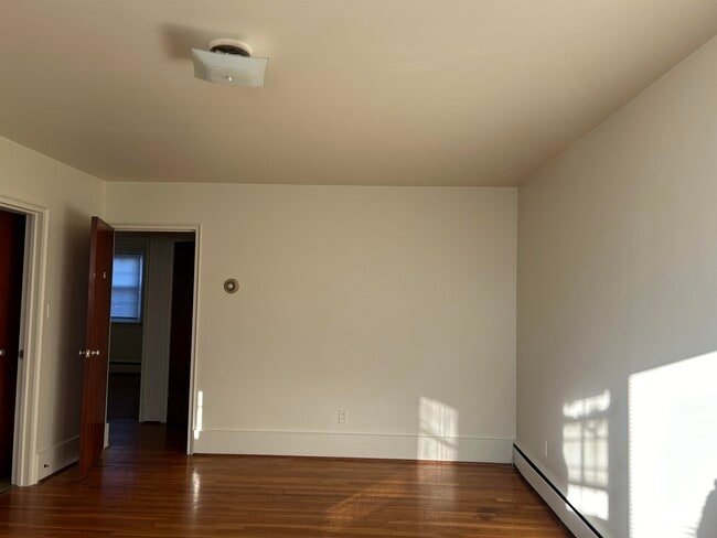 383 Monticello Ave in Harrisonburg, VA - Building Photo - Building Photo