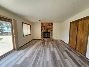705 Edgewater Ln in Moses Lake, WA - Building Photo - Building Photo