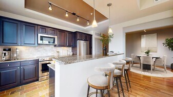 TEN20 in Bellevue, WA - Building Photo