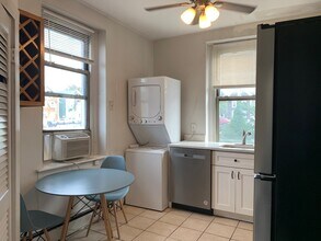 374 Thames St, Unit 1 in Newport, RI - Building Photo - Building Photo