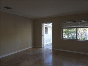 1872 NE 46th St in Fort Lauderdale, FL - Building Photo - Building Photo