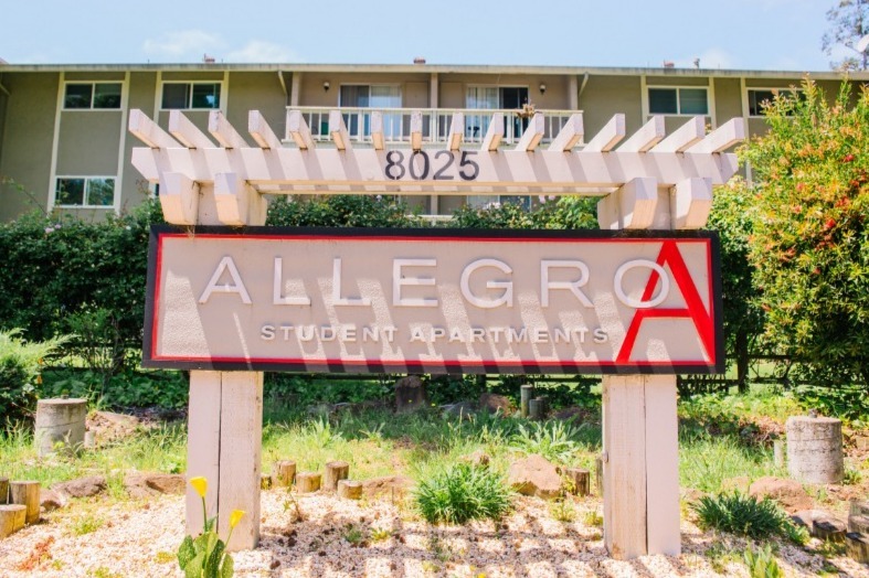 Allegro Dorm-Style Apartments in Rohnert Park, CA - Building Photo