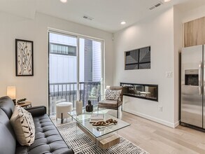 1920 Hooker St, Unit 5 in Denver, CO - Building Photo - Building Photo