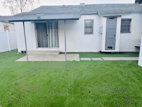 10609 Mountain View Ave in Redlands, CA - Building Photo - Building Photo