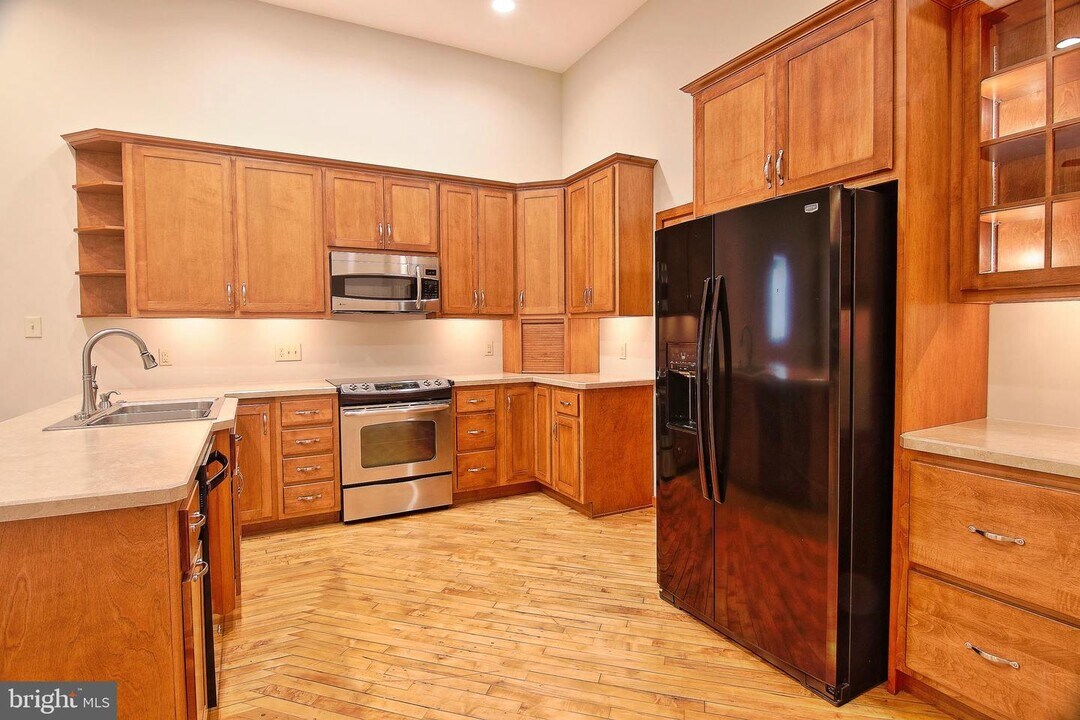 1314 E Philadelphia Ave-Unit -1 in Gilbertsville, PA - Building Photo