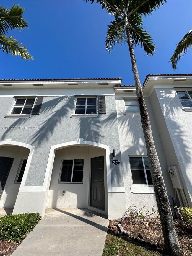 property at 2907 SE 15th Terrace