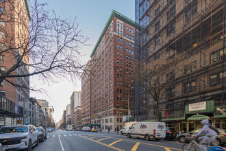 875 West End Ave in New York, NY - Building Photo - Building Photo