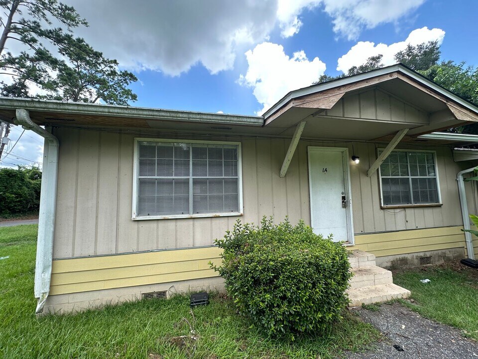 1950 Midyette Ct in Tallahassee, FL - Building Photo