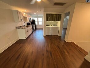 329 S Saluda Ave in Columbia, SC - Building Photo - Building Photo