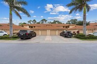 3981 Bishopwood Ct E, Unit 104 in Naples, FL - Building Photo - Building Photo