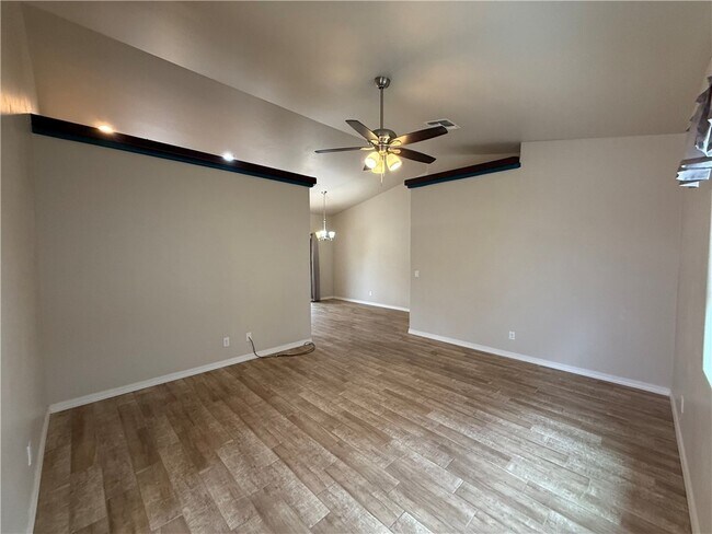 2535 Southern Ave in Kingman, AZ - Building Photo - Building Photo