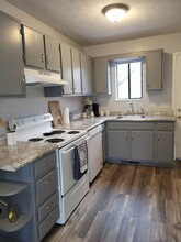 104 Autumn Creek Ln in Johnson City, TN - Foto de edificio - Building Photo