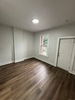 81 W Main St in Meriden, CT - Building Photo