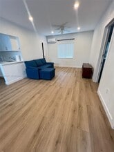 2315 Taylor St in Hollywood, FL - Foto de edificio - Building Photo