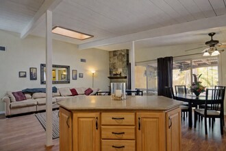 4976 Chaparral Way in San Diego, CA - Building Photo - Building Photo