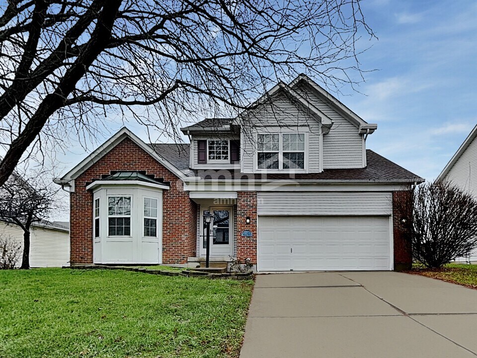2145 Blanton Dr in Miamisburg, OH - Building Photo