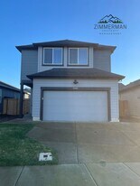 2685 V St in Springfield, OR - Building Photo