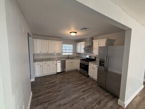 4769 SE 27th St in Del City, OK - Building Photo - Building Photo