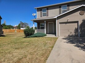 1739 Rowan Ln in Evans, CO - Building Photo