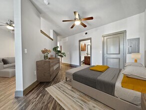 699 Webster St in Houston, TX - Foto de edificio - Building Photo