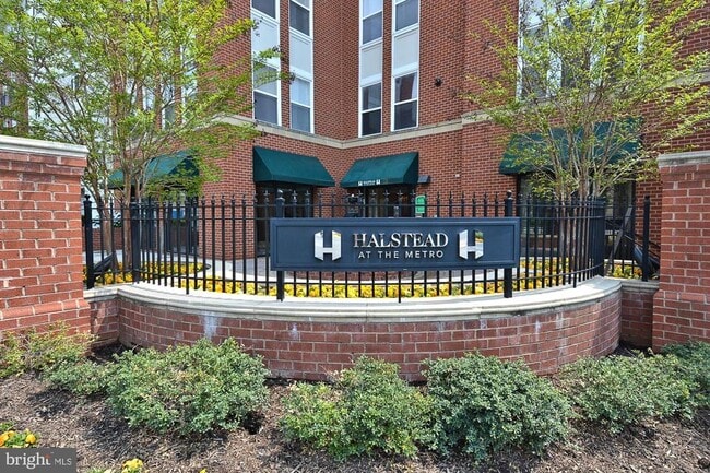 property at 2655 Prosperity Ave