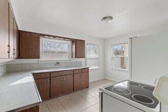 3034 N 80th St in Milwaukee, WI - Building Photo - Building Photo