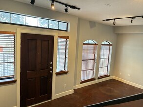 1000 Columbus St in Houston, TX - Building Photo - Building Photo