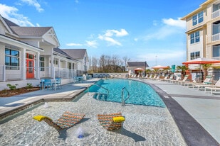 Alta Croft in Charlotte, NC - Building Photo