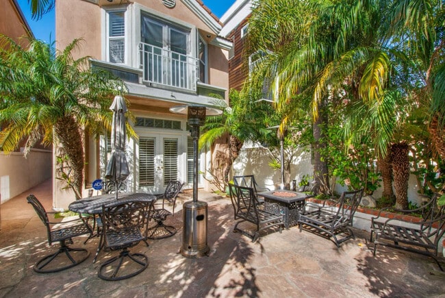 property at 603 10th St