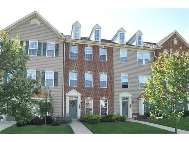 704 Park Plaza E in Wexford, PA - Building Photo - Building Photo