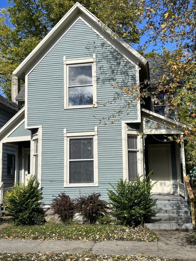 825 10th St NW, Unit Apt #1