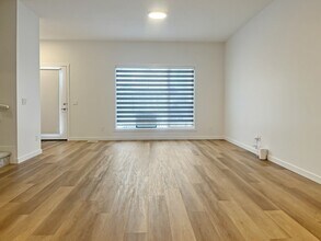 3118 Challand Ln in Edmonton, AB - Building Photo - Building Photo