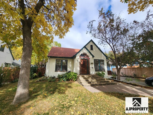 318 W 24th St in Sioux Falls, SD - Building Photo - Building Photo