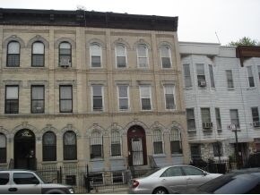 704 Macdonough St in Brooklyn, NY - Building Photo